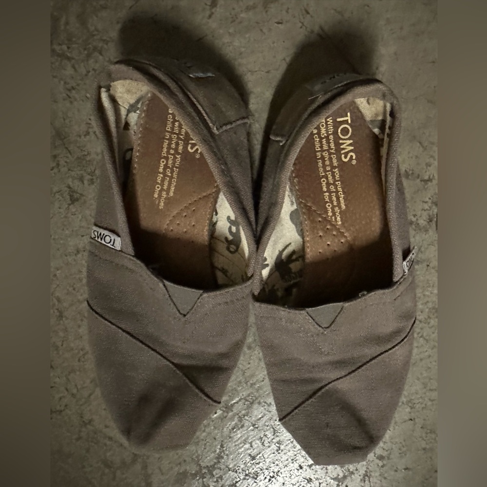 Women’s Shoes Toms